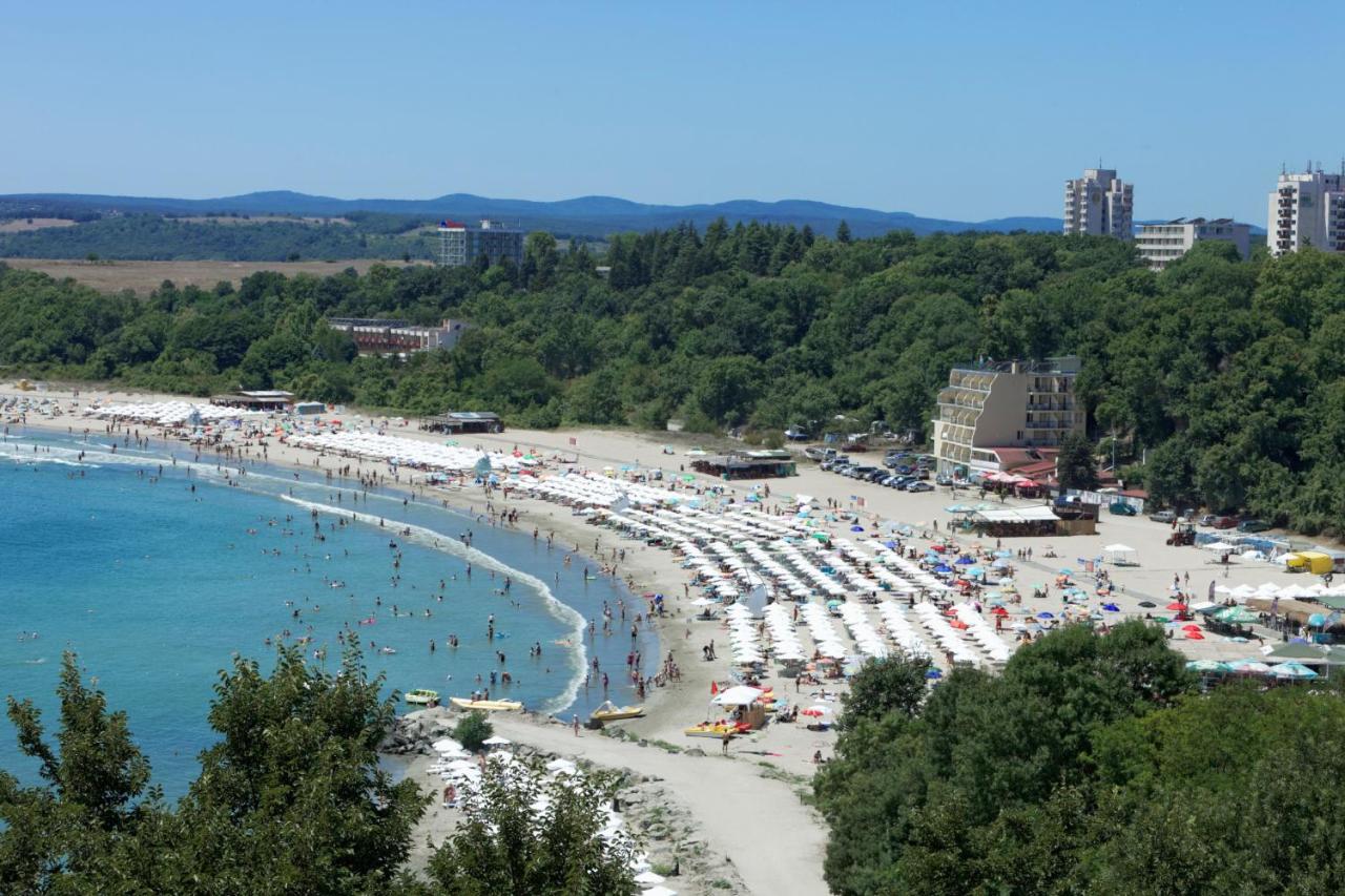 Готель Marina